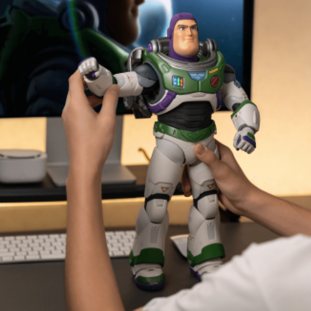 Robosen Buzz Lightyear Infinity Pack- Preorder Final payment