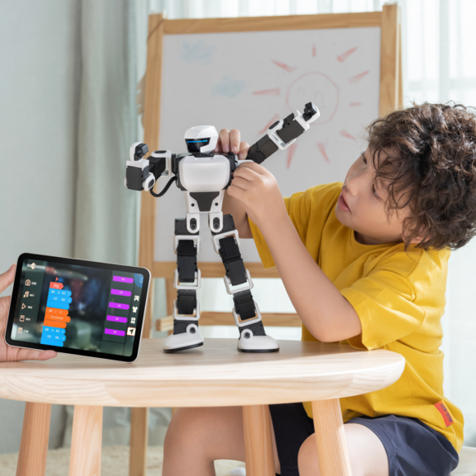 Buy Robosen Interstellar Scout K1 Educational Robot | Robosen EU